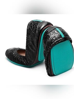 Tieks Black Crinkled Patent Leather Ballet Flats Size 9